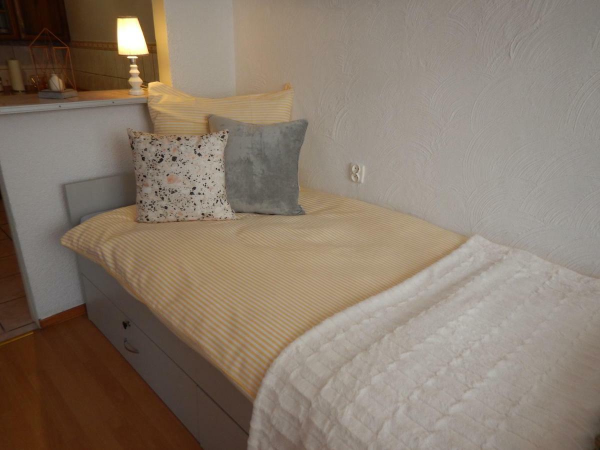Апартаменты Apartament Piastowska Каменна-Гура Экстерьер фото